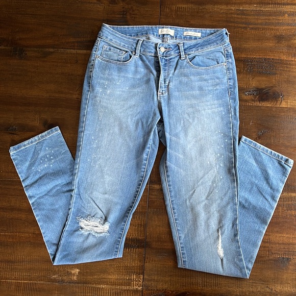 Jessica Simpson, cherish skinny. Women’s size 30. - Picture 2 of 2